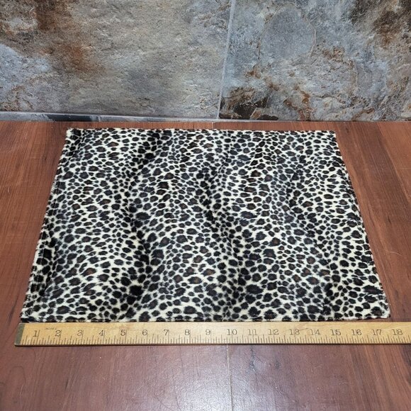 Linens N Things Jaguar Placemat Set of 2 - Picture 10 of 11